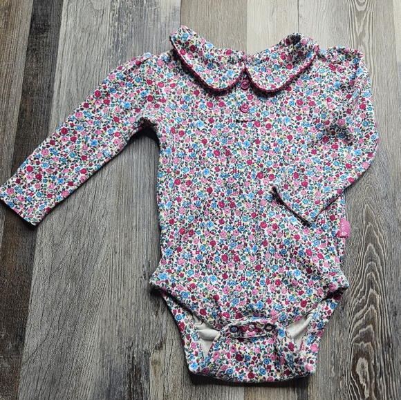 Jojo Maman Bebe Size 6-12 Months Floral One Piece Bodysuit Peter Pan Collar - Picture 1 of 7